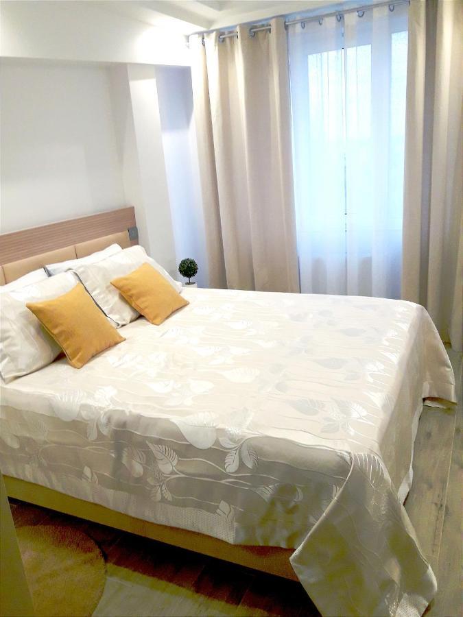 Light Apartment Center City คีชีเนา ภายนอก รูปภาพ